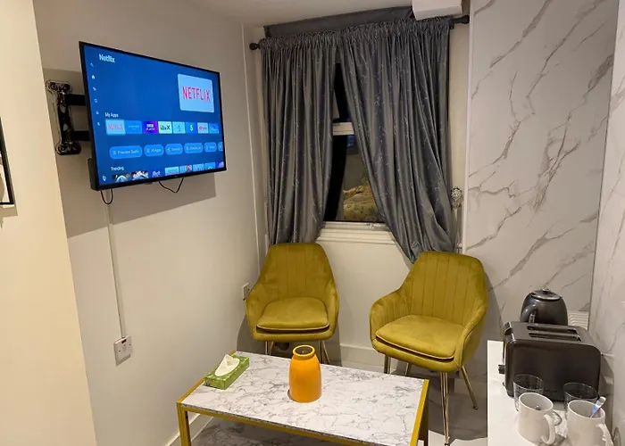 Luxury Studio In Victoria, 7 Minutes Walk To Victoria Station, Room 1